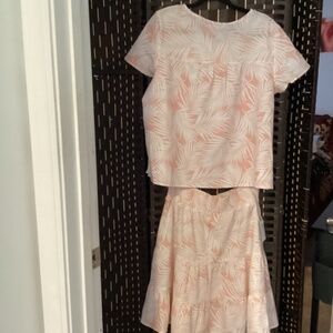 2PC Outfits Skirt & Top SIZE:(Large)(Color: Light Pink & White)
